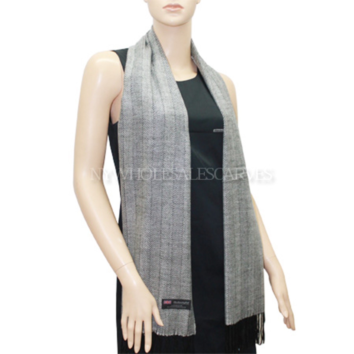 Herringbone Plaid Scarf 04-05 Color: White/Black